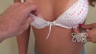 19歳の温泉ティーンfucksが口の兼