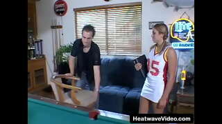 Салом, Ширмастињои клуби #9 - Орзуи Pandora, Тони Тедески - Духтари наврас трахается дар бильярдном миз