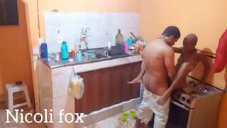 Mi iris al la kuiristo por la ogre oleo... preskaŭ donis al la najbaro