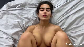 Ã�ンニング脚を手が頭の中に深く浸透