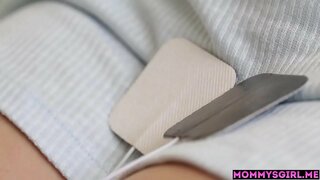 Мәсех һәм уның ҡыҙы береһе бәләкәй ҡәнәғәтләндереү