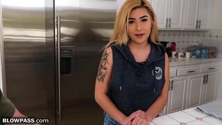 Ļ�事をステップ娘裸婦像