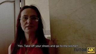 TUTOR4K. Taata e kore e mohio katoa te tinihanga sex, engari kua ki te makona kaiako